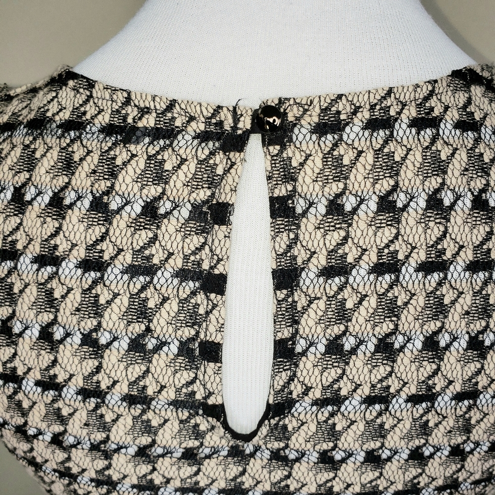 Astr Lacy Openwork Sleeveless Top Black & Tan Size XS - Picture 6 of 11